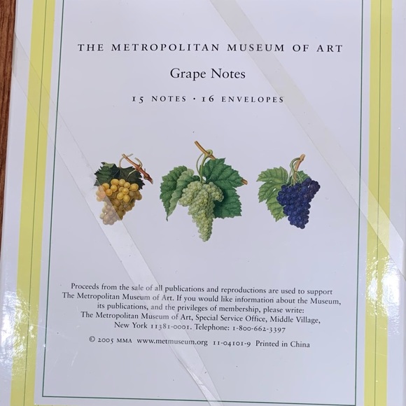 Metropolitan Museum of Art Grape Note Cards, new in box, shrink wrapped - Picture 4 of 4
